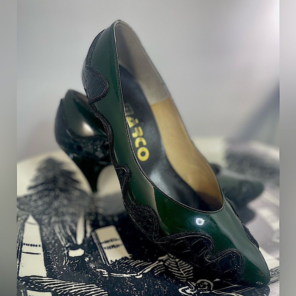 🖤 Vintage 🖤 1980s Marco Dark Forest Green Patent Leather Crocodile Heels